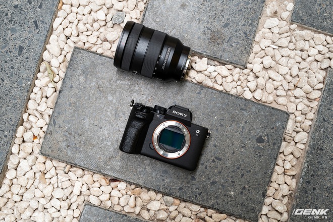 Trên tay và trải nghiệm nhanh Sony A7 IV: Nhiều cải tiến hấp dẫn từ trong ra ngoài, giá bán tại Việt Nam gần 60 triệu đồng - Ảnh 11. Trên tay và trải nghiệm nhanh Sony A7 IV: Nhiều cải tiến hấp dẫn từ trong ra ngoài, giá bán tại Việt Nam gần 60 triệu đồng - Ảnh 11.