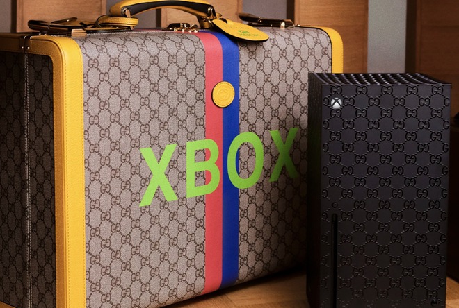 Xbox Series S Gucci version is priced at 20 regular machines, engraved with a unique GG pattern - Photo 1.