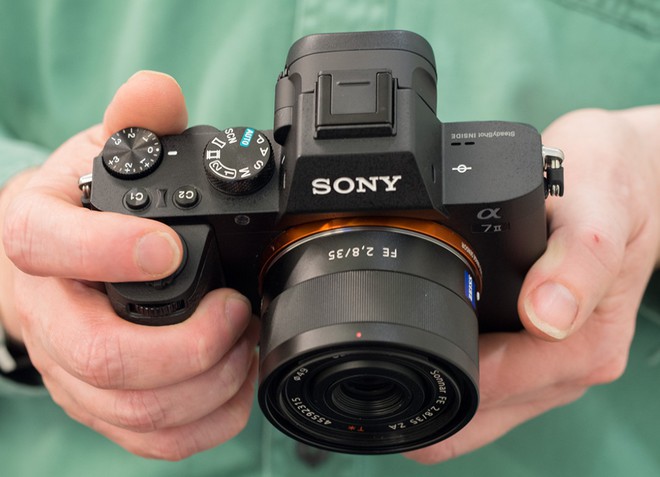Sony dừng cho đặt hàng hàng dòng máy ảnh Sony a7 II, a6400 và a6100 vì thiếu chip - Ảnh 1.