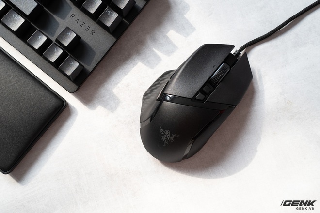 On hand new gaming gear from Razer: Huntsman V2 Tenkeyless keyboard and Basilisk V3 mouse - Photo 16.