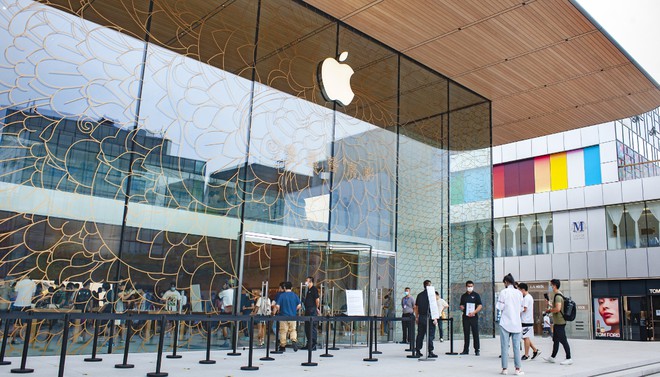 Mặc cho thị trường thiếu chip, Apple vẫn biết cách kiểm soát nguồn cung và tăng doanh số bán iPhone - Ảnh 1.