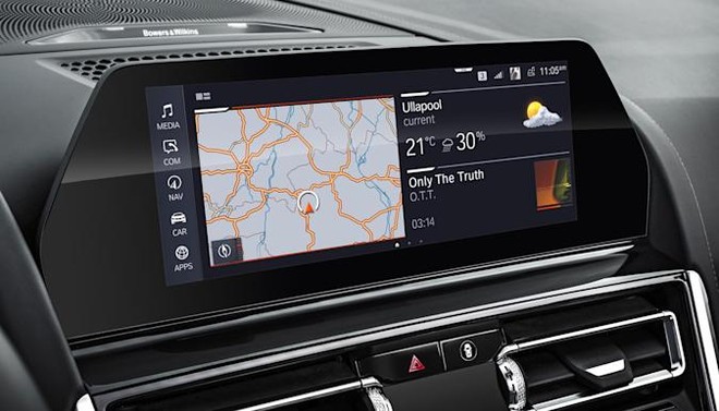 Thiếu chip, BMW buộc phải cắt giảm màn hình cảm ứng trên nhiều dòng xe sang - Ảnh 1.