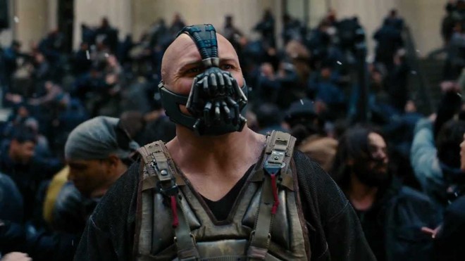 10 bí mật hậu trường của The Dark Knight Rises: Suýt chút nữa Leonardo DiCaprio đã cùng Heath Ledger đối đầu với Christian Bale - Ảnh 7. 10 bí mật hậu trường của The Dark Knight Rises: Suýt chút nữa Leonardo DiCaprio đã cùng Heath Ledger đối đầu với Christian Bale - Ảnh 7.