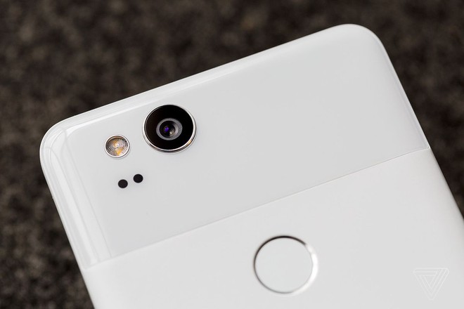 Điện thoại Pixel cũ đang gặp vấn đề nghiêm trọng về camera - Ảnh 1. Điện thoại Pixel cũ đang gặp vấn đề nghiêm trọng về camera - Ảnh 1.