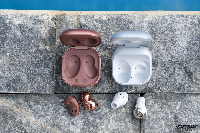 Open the Galaxy Buds Pro headset box: Samsung's first half of 2020 TWS trump card, more innovative features and more money - Photo 4. Mở hộp tai nghe Galaxy Buds Pro: Át chủ bài TWS nửa đầu năm 2020 của Samsung, nhiều tính năng cải tiến và đáng tiền hơn - Ảnh 4.