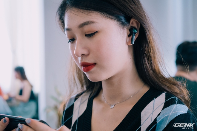 Review Razer Hammerhead True Wireless Pro: Noise cancellation is quite good, but low latency is the most worthwhile point - Photo 15. Đánh giá Razer Hammerhead True Wireless Pro: Chống ồn chỉ ở mức khá nhưng độ trễ thấp chính là điểm đáng tiền nhất - Ảnh 15.