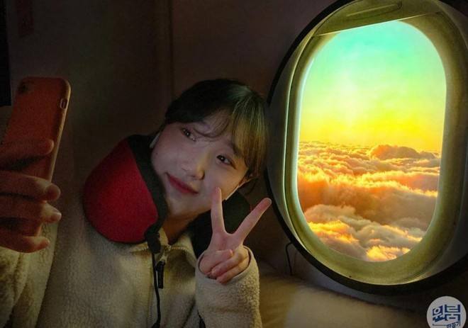 Đây là “cửa sổ máy bay ảo” chuyên dành cho những ai đam mê du lịch hoặc sống ảo tại nhà trong mùa dịch - Ảnh 1.