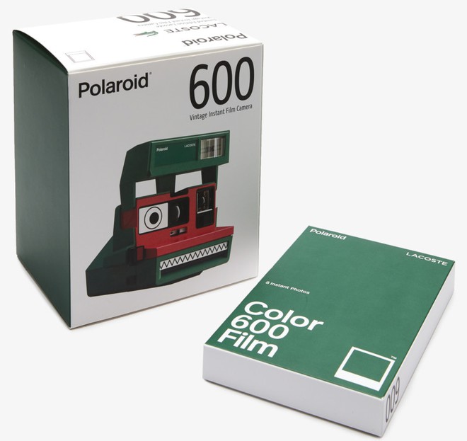 Polaroid hợp tác cùng Lacoste ra mắt bộ sưu tập quần áo và máy ảnh cực độc đáo - Ảnh 4.