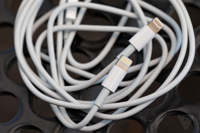 Apple sẽ không chuyển cổng Lightning trên iPhone sang USB-C - Ảnh 1.