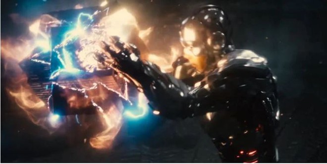 Những khác biệt lớn nhất giữa Snyder Cut và Justice League 2017, thế mới thấy vì sao fan lại mê bản vừa ra mắt đến vậy - Ảnh 3. Những khác biệt lớn nhất giữa Snyder Cut và Justice League 2017, thế mới thấy vì sao fan lại mê bản vừa ra mắt đến vậy - Ảnh 3.