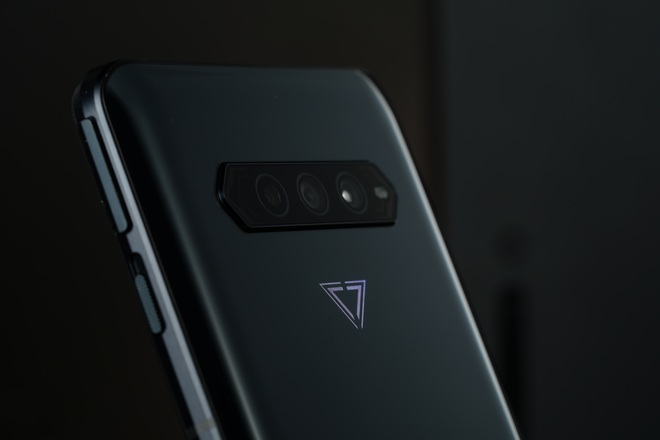 Black Shark 4 ra mắt: Màn hình 144Hz, Snapdragon 870/888, giá từ 8.9 triệu đồng - Ảnh 5. Black Shark 4 ra mắt: Màn hình 144Hz, Snapdragon 870/888, giá từ 8.9 triệu đồng - Ảnh 5.