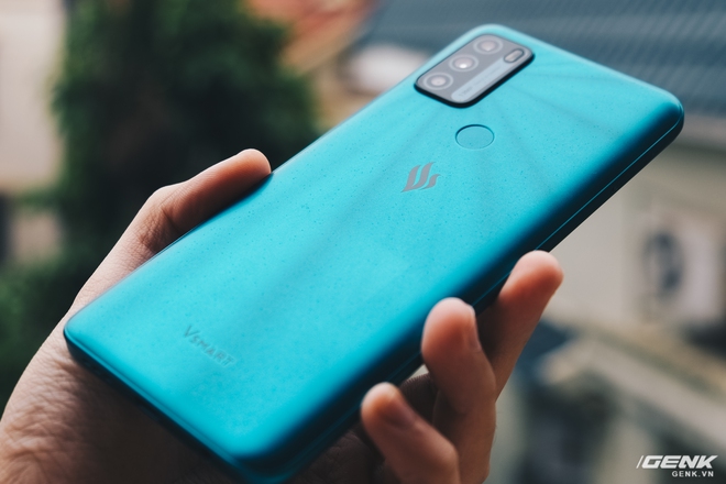 Trên tay Vsmart Star 5: Smartphone duy nhất trong tầm giá có vSIM kèm gói 4G miễn phí - Ảnh 6. Trên tay Vsmart Star 5: Smartphone duy nhất trong tầm giá có vSIM kèm gói 4G miễn phí - Ảnh 6.