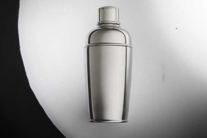 Nhiếp ảnh gia phát minh cách chụp những đồ vật bị bóng một cách đơn giản - Ảnh 9. Nhiếp ảnh gia phát minh cách chụp những đồ vật bị bóng một cách đơn giản - Ảnh 9.