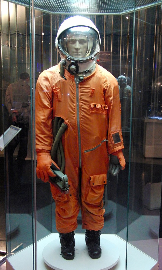 Chuyện chưa kể về bộ đồ du hành vũ trụ đầu tiên của nhân loại - Ảnh 5.