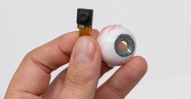 Nhìn chiếc webcam như thể mắt người này, bạn sẽ không khỏi giật mình thon thót mỗi khi nó liếc nhìn bạn - Ảnh 2. Nhìn chiếc webcam như thể mắt người này, bạn sẽ không khỏi giật mình thon thót mỗi khi nó liếc nhìn bạn - Ảnh 2.