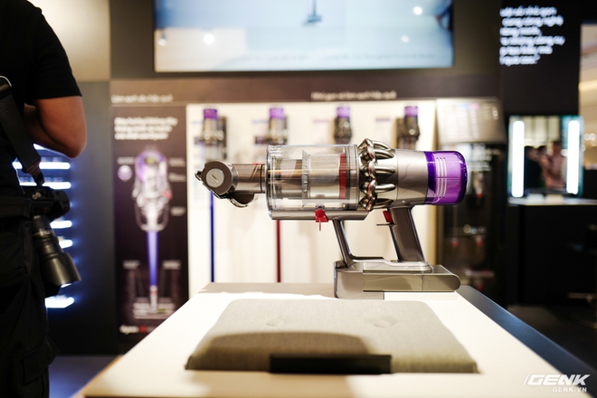 Dyson chính thức đưa sản phẩm về Việt Nam, người dùng có thể đến trải nghiệm trực tiếp tại Demo Zone ở Crescent Mall - Ảnh 3. Dyson chính thức đưa sản phẩm về Việt Nam, người dùng có thể đến trải nghiệm trực tiếp tại Demo Zone ở Crescent Mall - Ảnh 3.