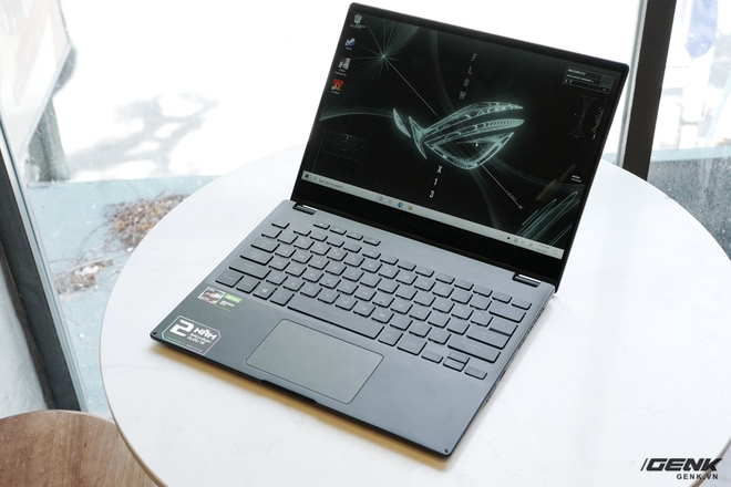 3 ngày dùng thử ASUS ROG Flow X13: Laptop chơi game giờ nhỏ gọn quá, không quen! - Ảnh 14. 3 ngày dùng thử ASUS ROG Flow X13: Laptop chơi game giờ nhỏ gọn quá, không quen! - Ảnh 14.