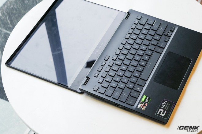 3 ngày dùng thử ASUS ROG Flow X13: Laptop chơi game giờ nhỏ gọn quá, không quen! - Ảnh 8. 3 ngày dùng thử ASUS ROG Flow X13: Laptop chơi game giờ nhỏ gọn quá, không quen! - Ảnh 8.