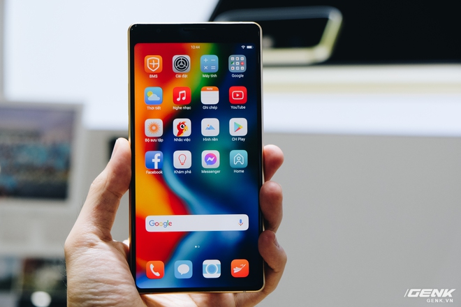 Cận cảnh Bphone B60: Smartphone bị BKAV khai tử tại Việt Nam để xuất sang châu Âu phục vụ các yếu nhân - Ảnh 10. Cận cảnh Bphone B60: Smartphone bị BKAV khai tử tại Việt Nam để xuất sang châu Âu phục vụ các yếu nhân - Ảnh 10.