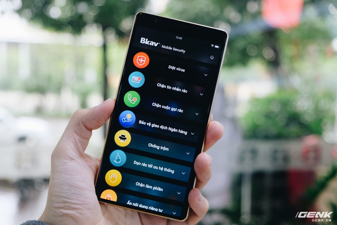 Cận cảnh Bphone B60: Smartphone bị BKAV khai tử tại Việt Nam để xuất sang châu Âu phục vụ các yếu nhân - Ảnh 16. Cận cảnh Bphone B60: Smartphone bị BKAV khai tử tại Việt Nam để xuất sang châu Âu phục vụ các yếu nhân - Ảnh 16.