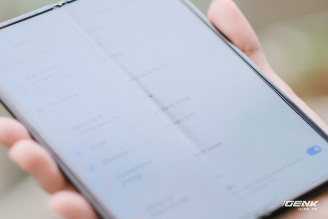 Trên tay Xiaomi Mi MIX Fold tại VN: Smartphone màn hình gập đầu tiên của Xiaomi có gì hấp dẫn? - Ảnh 12. Trên tay Xiaomi Mi MIX Fold tại VN: Smartphone màn hình gập đầu tiên của Xiaomi có gì hấp dẫn? - Ảnh 12.