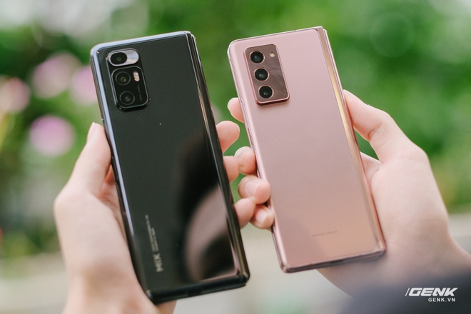Trên tay Xiaomi Mi MIX Fold tại VN: Smartphone màn hình gập đầu tiên của Xiaomi có gì hấp dẫn? - Ảnh 15. Trên tay Xiaomi Mi MIX Fold tại VN: Smartphone màn hình gập đầu tiên của Xiaomi có gì hấp dẫn? - Ảnh 15.