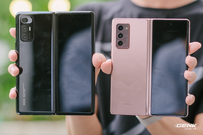 Trên tay Xiaomi Mi MIX Fold tại VN: Smartphone màn hình gập đầu tiên của Xiaomi có gì hấp dẫn? - Ảnh 16. Trên tay Xiaomi Mi MIX Fold tại VN: Smartphone màn hình gập đầu tiên của Xiaomi có gì hấp dẫn? - Ảnh 16.