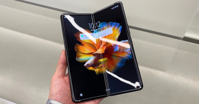 Xiaomi Mi MIX Fold sống sót sau 400.000 lần gập, có thể tồn tại trong vòng 10 năm - Ảnh 1. Xiaomi Mi MIX Fold sống sót sau 400.000 lần gập, có thể tồn tại trong vòng 10 năm - Ảnh 1.