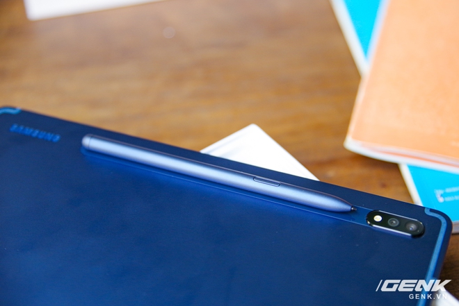 Al alcance de la mano Galaxy Tab S7 versión Navy: diseño lujoso, hermoso color, configuración terrible, precio constante - Foto 7.