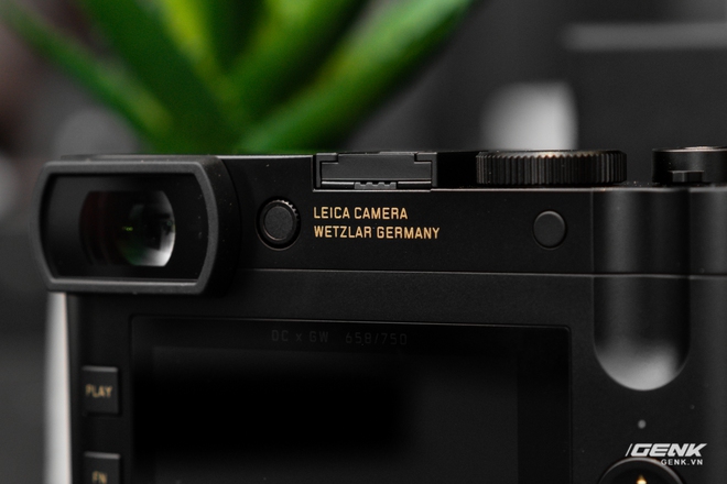 Đập hộp Leica Q2 phiên bản đặc biệt Daniel Craig x Greg Williams: Giá sương sương 183 triệu đồng, giới hạn 750 chiếc - Ảnh 13. Đập hộp Leica Q2 phiên bản đặc biệt Daniel Craig x Greg Williams: Giá sương sương 183 triệu đồng, giới hạn 750 chiếc - Ảnh 13.