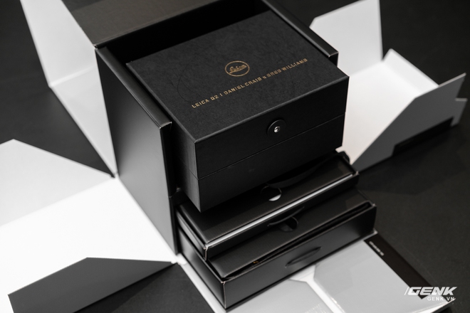 Đập hộp Leica Q2 phiên bản đặc biệt Daniel Craig x Greg Williams: Giá sương sương 183 triệu đồng, giới hạn 750 chiếc - Ảnh 2. Đập hộp Leica Q2 phiên bản đặc biệt Daniel Craig x Greg Williams: Giá sương sương 183 triệu đồng, giới hạn 750 chiếc - Ảnh 2.
