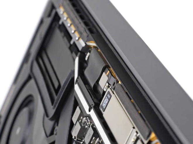Thẩm phán phát hiện ra rằng Apple đã cố tình bán các mẫu MacBook Pro 2016 và 2017 với Thẩm phán phát hiện ra rằng Apple đã cố tình bán các mẫu MacBook Pro 2016 và 2017 với