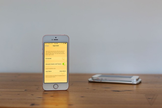 Nghiên cứu mới cho thấy tính năng Night Shift trên iPhone không giúp bạn ngủ ngon hơn - Ảnh 1. Nghiên cứu mới cho thấy tính năng Night Shift trên iPhone không giúp bạn ngủ ngon hơn - Ảnh 1.