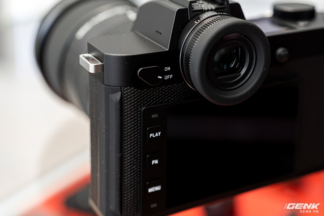 Đập hộp Leica SL2-S Kit: Cảm biến Full-frame 24.6MP, quay phim 4K 10-bit, giá tiết kiệm được 27 triệu so với mua rời - Ảnh 14.