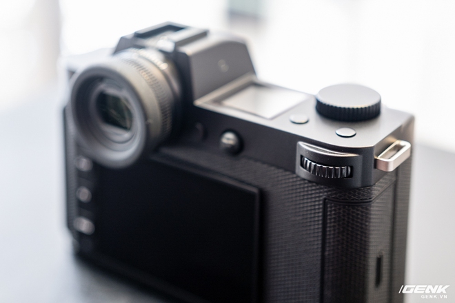 Đập hộp Leica SL2-S Kit: Cảm biến Full-frame 24.6MP, quay phim 4K 10-bit, giá tiết kiệm được 27 triệu so với mua rời - Ảnh 12.