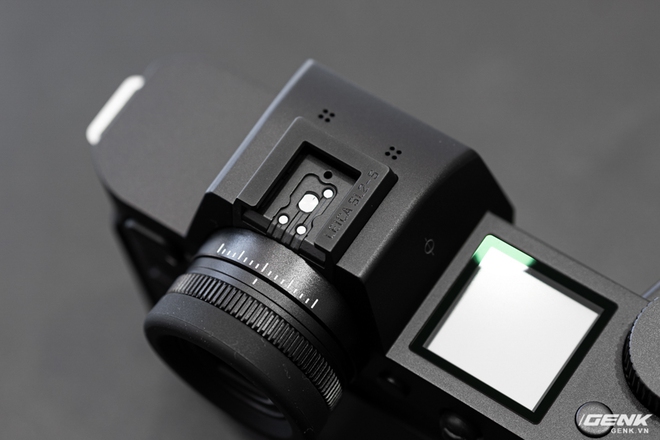 Đập hộp Leica SL2-S Kit: Cảm biến Full-frame 24.6MP, quay phim 4K 10-bit, giá tiết kiệm được 27 triệu so với mua rời - Ảnh 7.