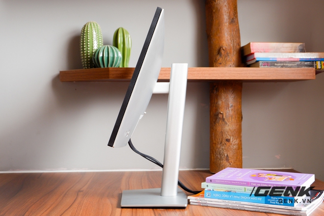 Trải nghiệm nhanh màn hình Dell UltraSharp U2422HE: Tiếp tục mang đến màn hình viền mỏng sướng mắt, tuy Full HD nhưng độ phủ màu đạt 100% sRGB và 85% DCI-P3, giá 7,49 triệu đồng - Ảnh 7. Trải nghiệm nhanh màn hình Dell UltraSharp U2422HE: Tiếp tục mang đến màn hình viền mỏng sướng mắt, tuy Full HD nhưng độ phủ màu đạt 100% sRGB và 85% DCI-P3, giá 7,49 triệu đồng - Ảnh 7.