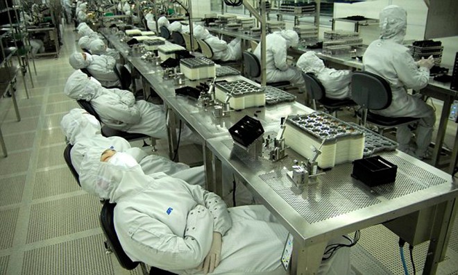 Do you choose money or health? WHO warns working more than 8 hours a day increases the risk of death from stroke by 35% - Photo 1. Bạn chọn tiền hay sức khỏe? WHO cảnh báo làm việc trên 8 tiếng/ngày khiến nguy cơ tử vong do đột quỵ tăng 35% - Ảnh 1.