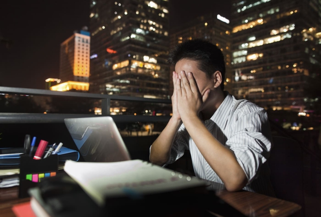 Do you choose money or health? WHO warns that working more than 8 hours a day increases the risk of dying from stroke by 35% - Photo 3. Bạn chọn tiền hay sức khỏe? WHO cảnh báo làm việc trên 8 tiếng/ngày khiến nguy cơ tử vong do đột quỵ tăng 35% - Ảnh 3.