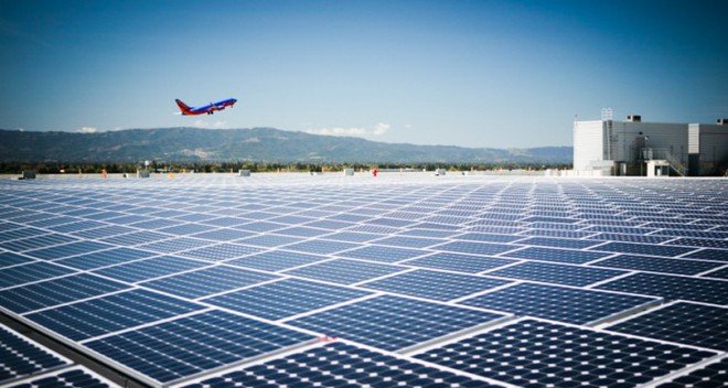 Tại sao không biến sân bay thành một trang trại điện mặt trời khổng lồ? - Ảnh 1.