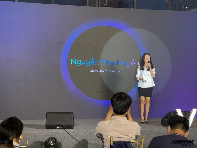 Cận cảnh Vivo V21 5G vừa ra mắt tại Việt Nam: Camera selfie 44MP chống rung OIS, có hai đèn flash trước để selfie đẹp hơn, mỏng chỉ 7,29mm, giá 9,99 triệu đồng - Ảnh 1.