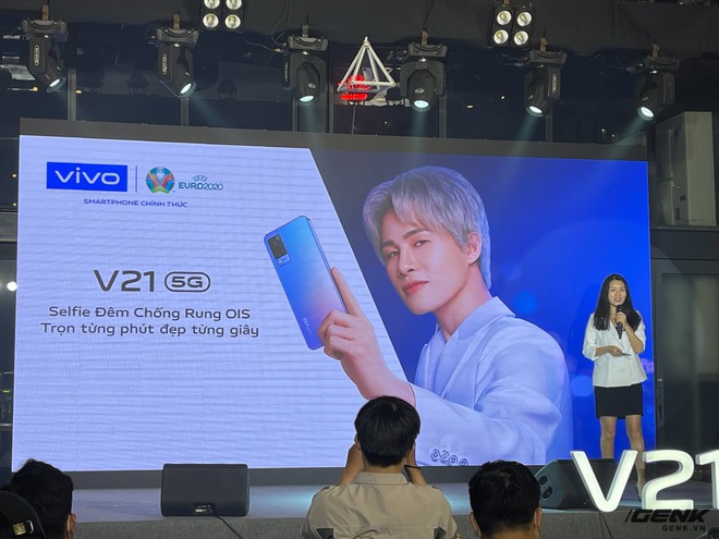 Cận cảnh Vivo V21 5G vừa ra mắt tại Việt Nam: Camera selfie 44MP chống rung OIS, có hai đèn flash trước để selfie đẹp hơn, mỏng chỉ 7,29mm, giá 9,99 triệu đồng - Ảnh 3.