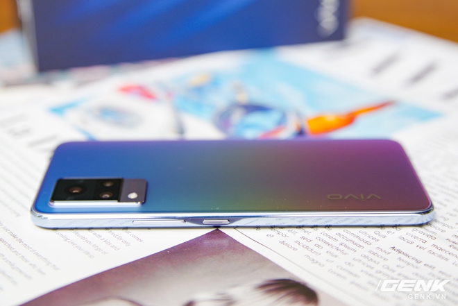 Trên tay Vivo V21 5G: thiết kế mỏng nhẹ đẹp mắt, đặc biệt có Camera selfie 44MP chống rung OIS - Ảnh 3.