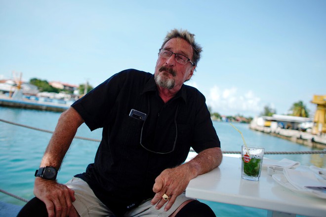 Người bơm thổi tiền mã hóa một thời John McAfee bị phát hiện chết trong tù - Ảnh 1. Người bơm thổi tiền mã hóa một thời John McAfee bị phát hiện chết trong tù - Ảnh 1.