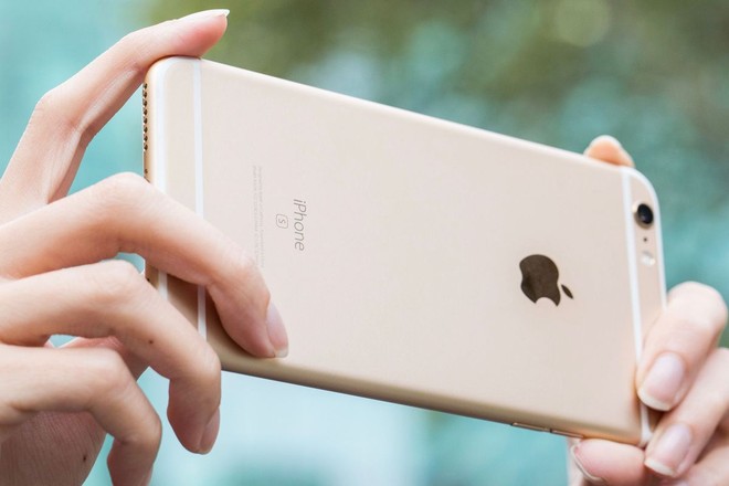 iPhone 6S sáu năm tuổi vẫn được cập nhật iOS 15, trở thành chiếc smartphone lâu đời nhất vẫn được hỗ trợ phần mềm - Ảnh 1.