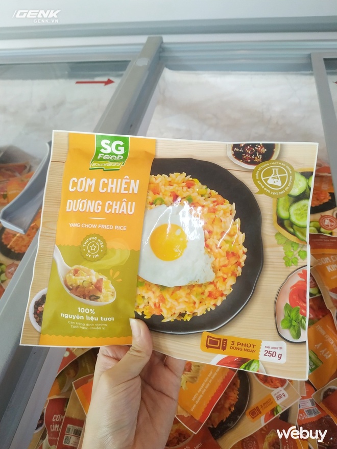 Với khoảng cách xa Sài Gòn, hàng loạt siêu thị đã xuất hiện ngay phiên bản ... cơm rang, gà kho và nhiều món ăn tiện lợi cho người 