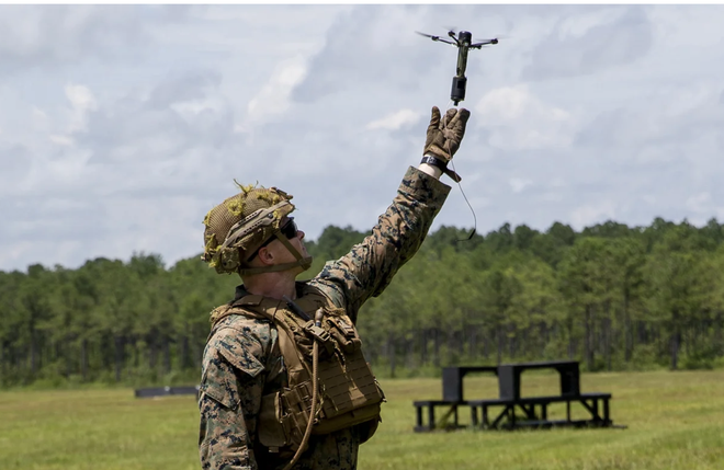 Lựu đạn giờ cũng được quân đội Mỹ nâng cấp thành drone - Ảnh 1.