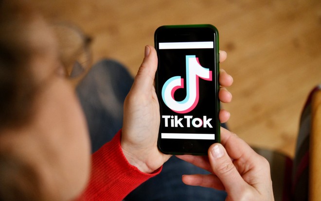 TikTok bắt đầu cấm các quảng cáo tiền ảo để tránh người dùng gặp phải những câu chuyện đáng tiếc - Ảnh 1.