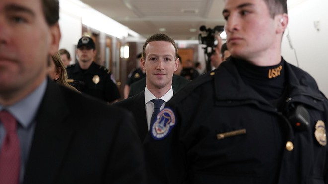 Facebook chi 23,4 triệu USD để bảo vệ Mark Zuckerberg, cao nhất trong thế giới công nghệ - Ảnh 1.
