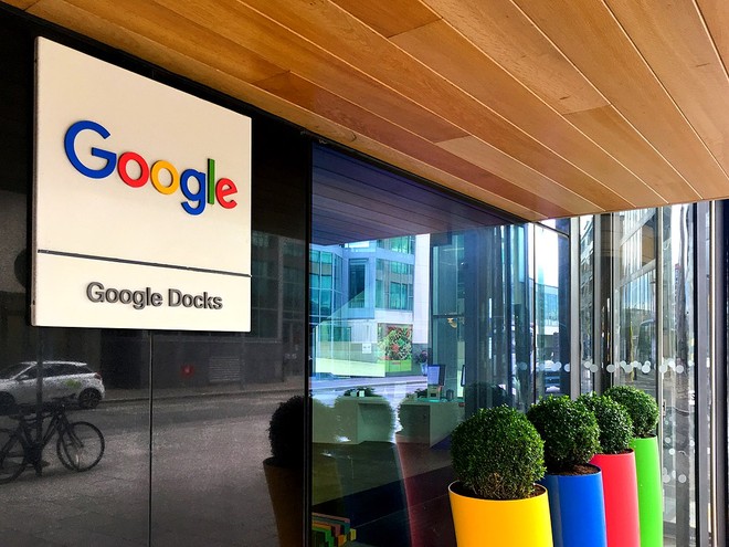 Nhân viên Google có thể làm việc ở nhà toàn thời gian, nhưng có nguy cơ bị giảm lương - Ảnh 2.